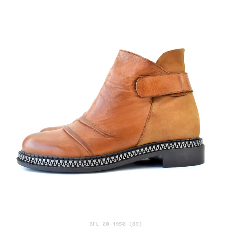 197025